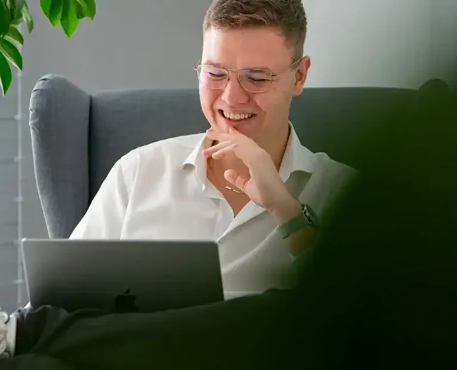 Martin pri práci